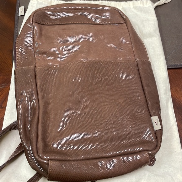 NEW Luxury Italian leather backpack - I have 1 myself - Iam a gardener lover 🌱 - Picture 5 of 6